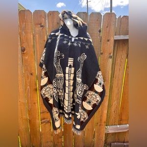Stunning Alpaca Wool Unisex Poncho 🦙✨